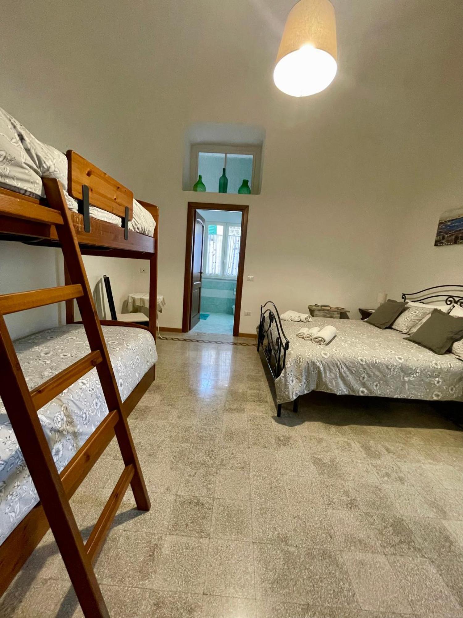 Mena Holiday House Villa Sant'Agnello Exterior foto
